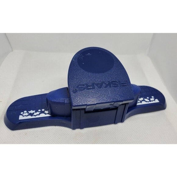 Vintage Fiskars Leaf Design Paper Punch – Perfect for Scrapbooking - Picture 1 of 9